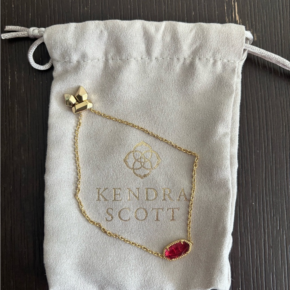 Elaina Gold Adjustable Chain Bracelet in Berry Glass